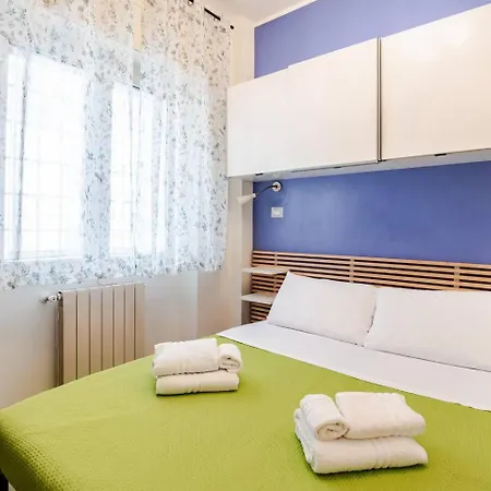 Gemelli - Black&white Urban Loft *